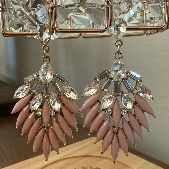 Source Unknown Jewelry - Chandelier Earrings Blush Pink & Crystal